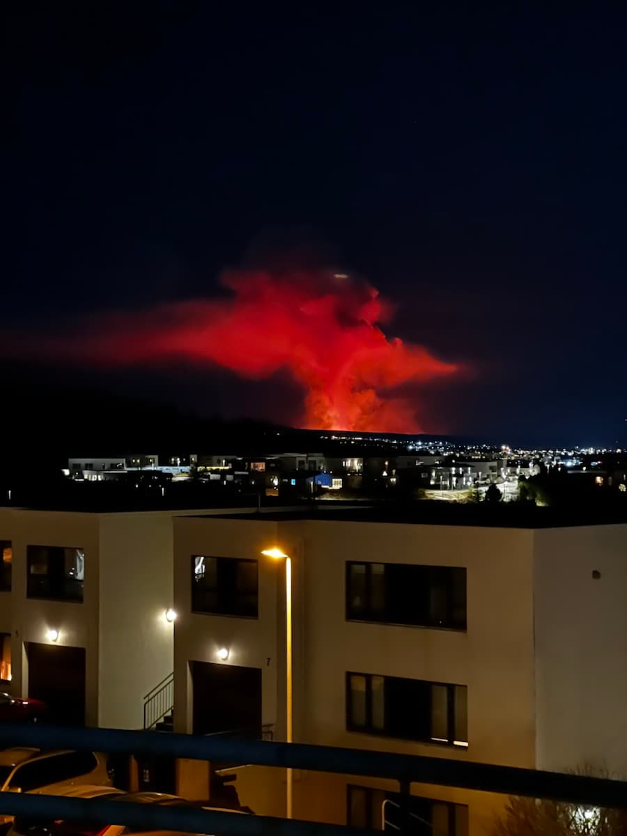 Volcano in Iceland (6th erruption this year)